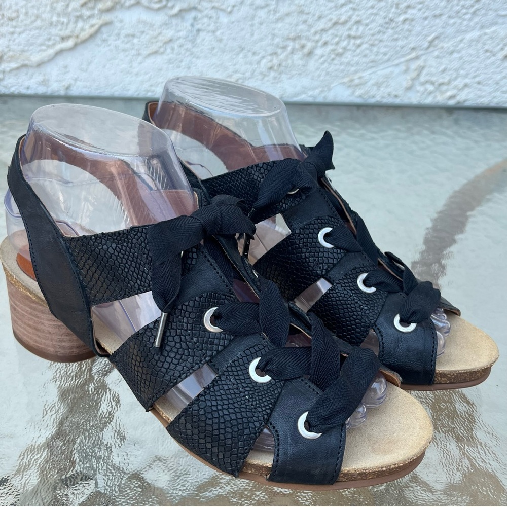 Casta Black Leather Lace Up Wide Strap Heeled Sandals Size 38 (US 7.5)